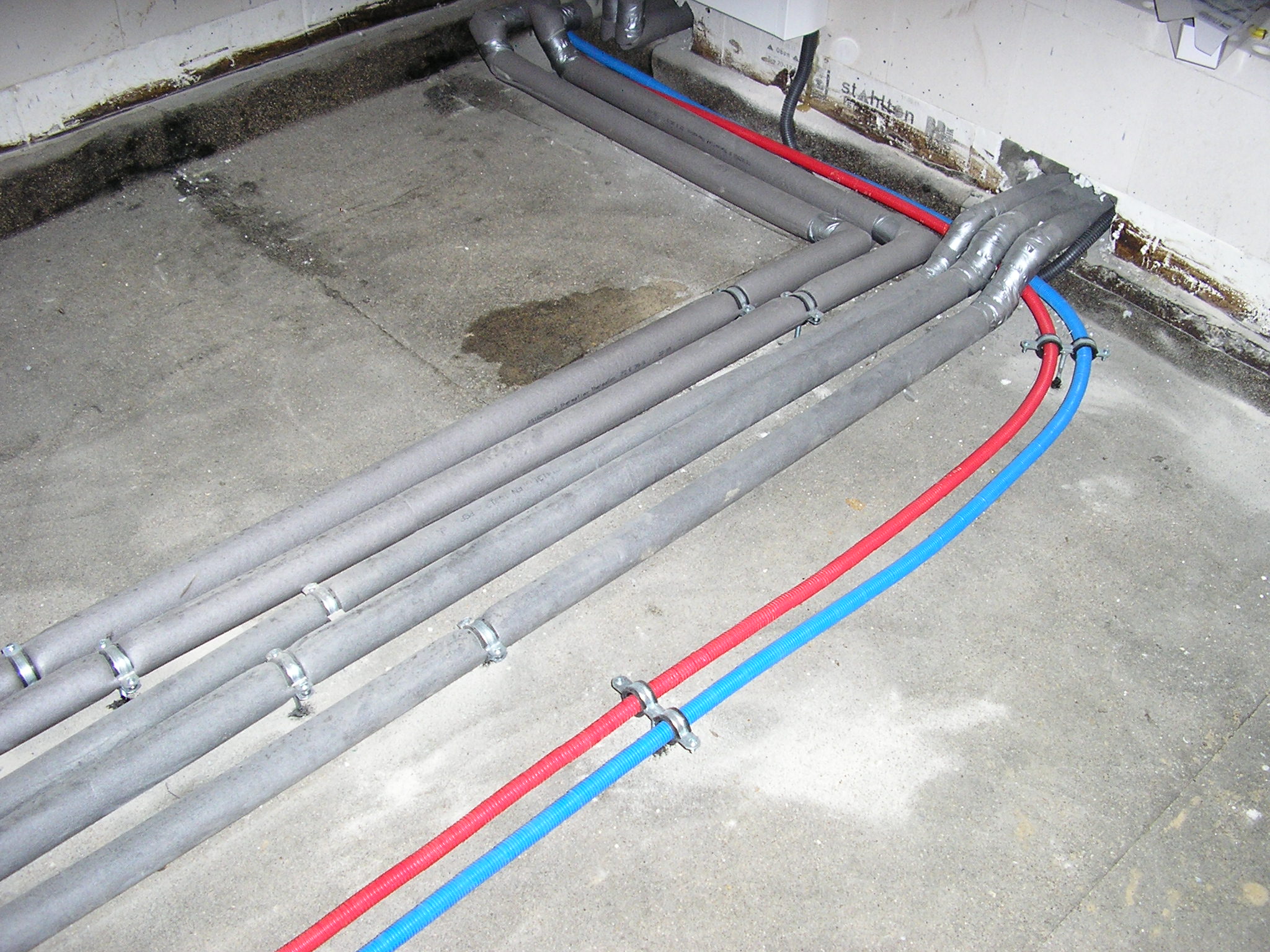 Prace hydrauliczne - zdjęcie 1